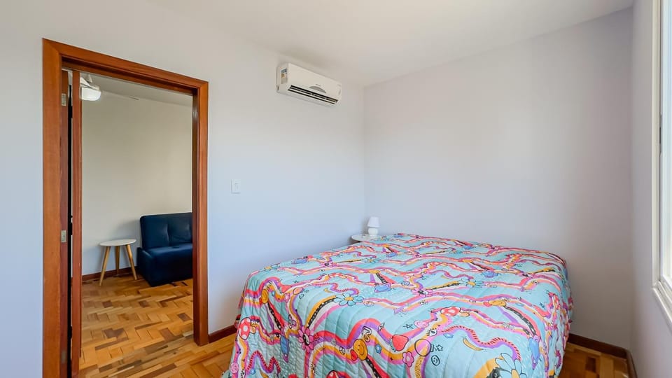 Bed, Photo of the whole room, Bedroom, air conditioner