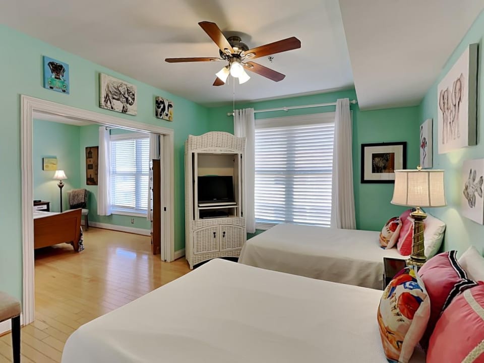 DeSoto Beach Club 307 by Tybee Vacation Rentals House in Tybee Island