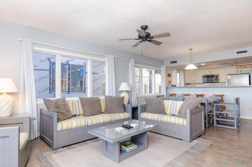 Douglas by Bryant Real Estate House in Wrightsville Beach