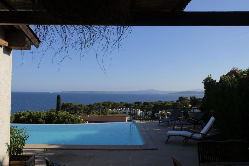 Sea view, Swimming pool