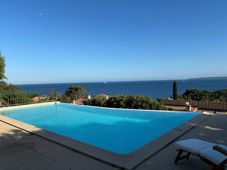 Pool view, Sea view, sunbed