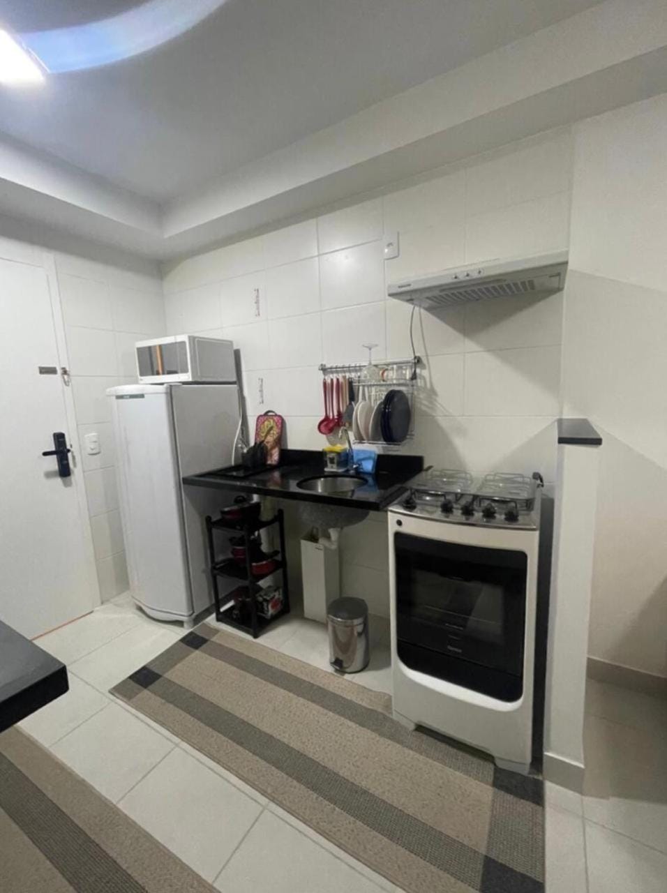 Kitchen or kitchenette, oven, stove