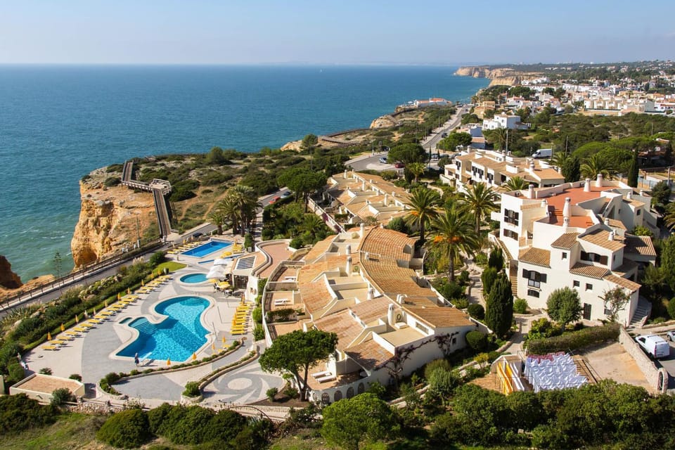 Nearby landmark, Day, Neighbourhood, Natural landscape, Bird's eye view, Garden, Landmark view, Sea view, Swimming pool, Location