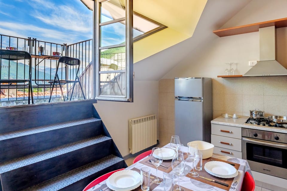 Kitchen or kitchenette, Living room, Dining area, stove