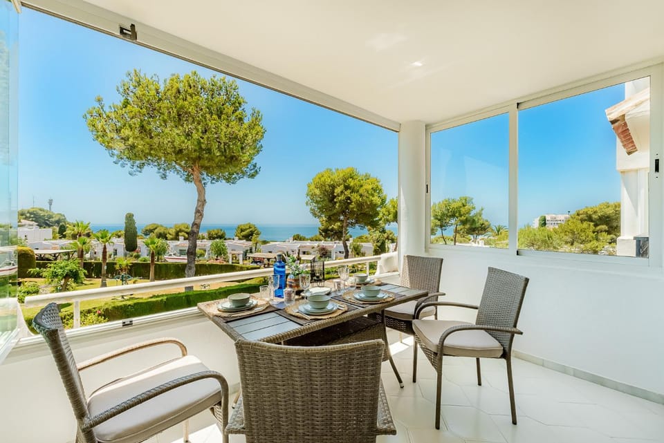 Balcony/Terrace, Dining area