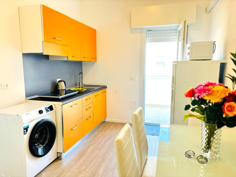 Living room, kitchen