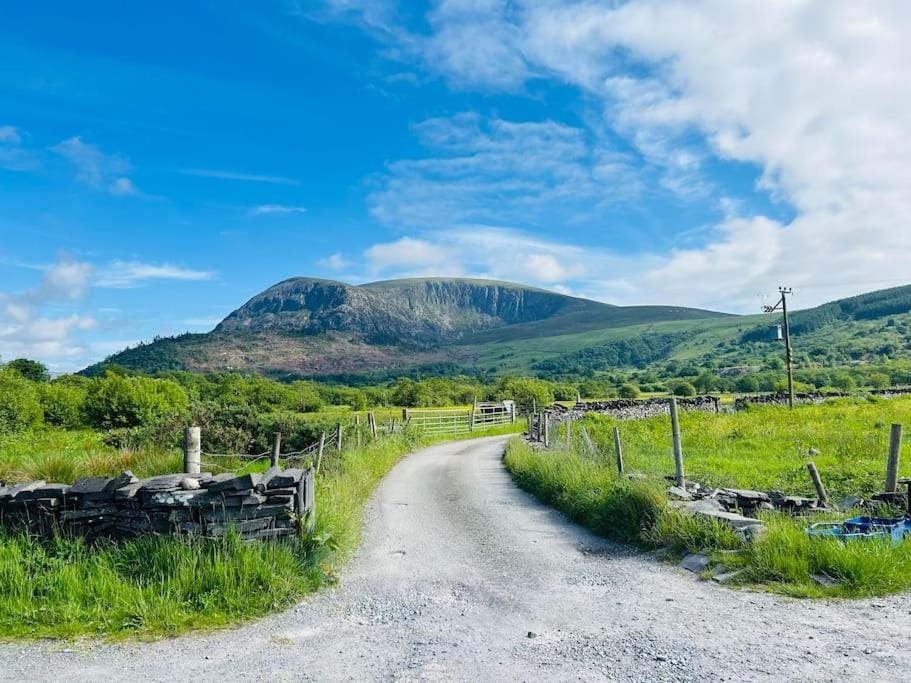 Eilio Cottage- Closely located to Snowdon House in Wales