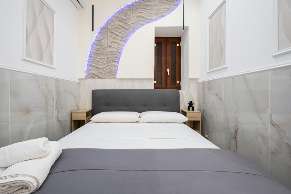 Giordano Suite Center Bed and Breakfast in Naples