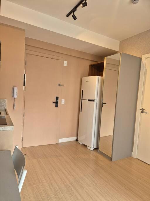 Studio Flat Itaim Bibi - 5 min da Av Faria Lima 303 NR Apartment in Sao Paulo City