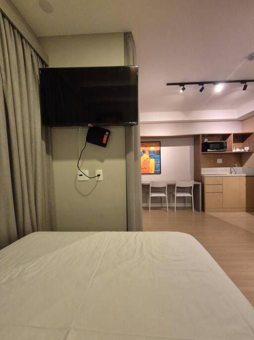 Studio Flat Itaim Bibi - 5 min da Av Faria Lima 303 NR Apartment in Sao Paulo City