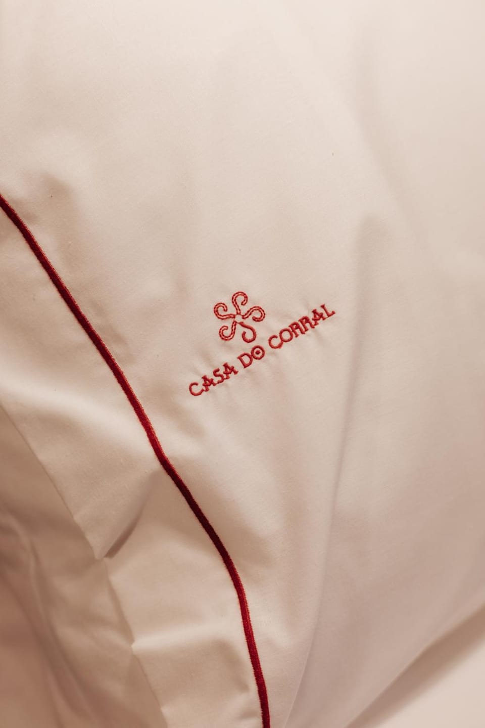 Bed, Logo/Certificate/Sign, Bedroom