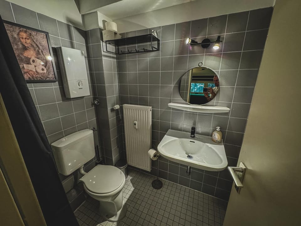 Toilet, Bathroom