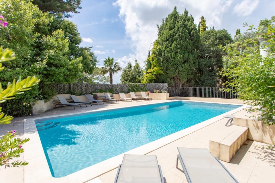 Swimming pool, Swimming pool