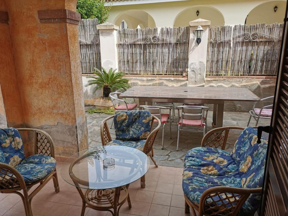 Property building, Balcony/Terrace