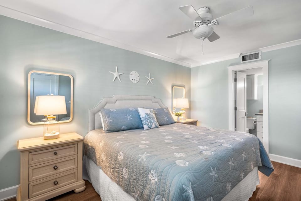 Holiday Surf and Racquet Unit 406 House in Destin