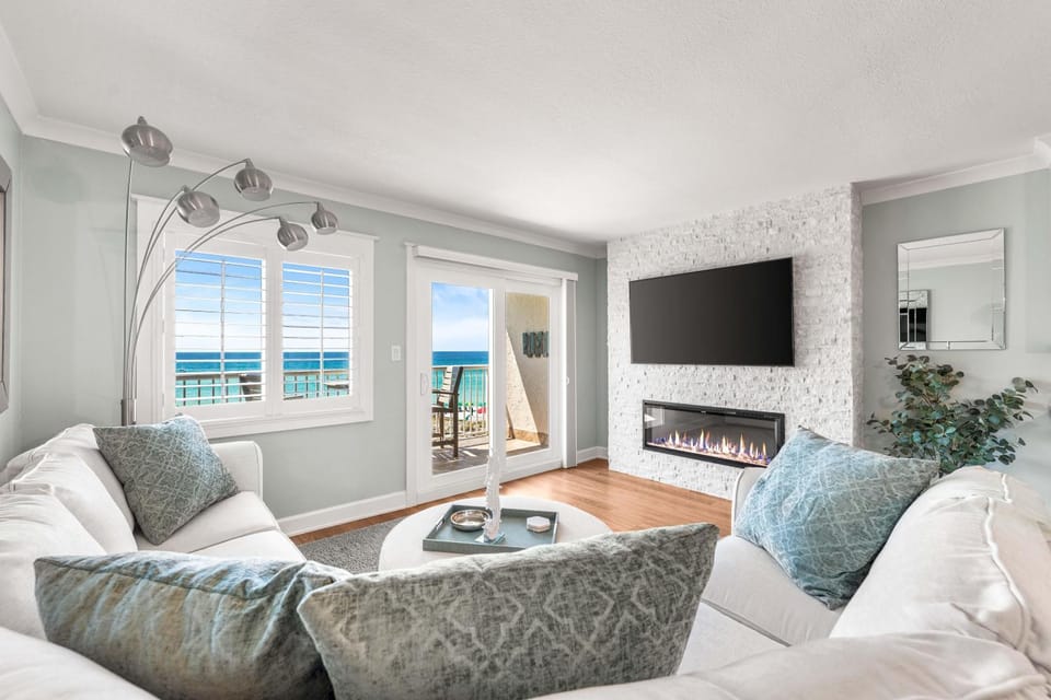 Holiday Surf and Racquet Unit 406 House in Destin