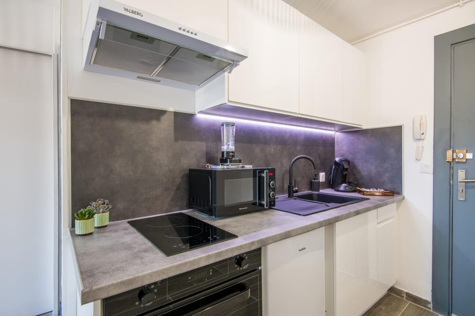 oven, stove, kitchen
