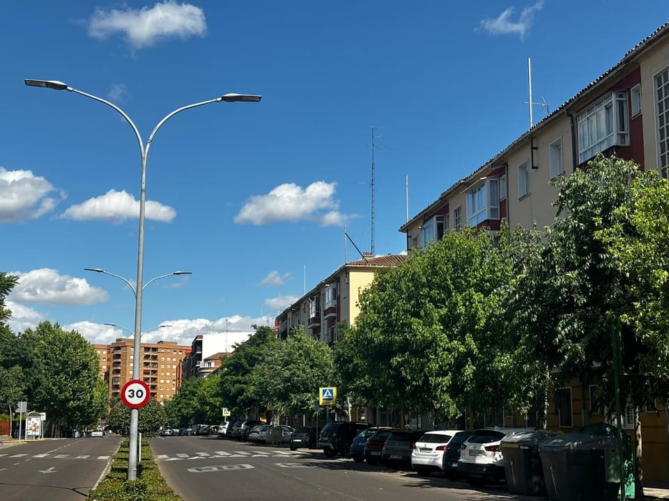 Facade/entrance, Off site, Street view