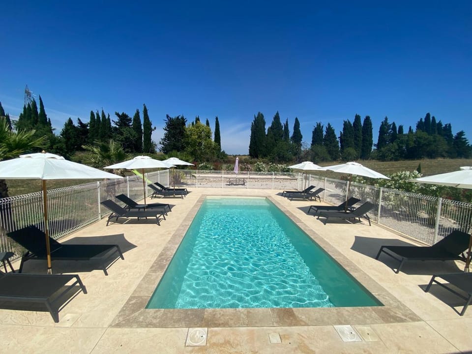 Gite pour 8 p avec Piscine sur domaine 3Ha Apartment in Béziers