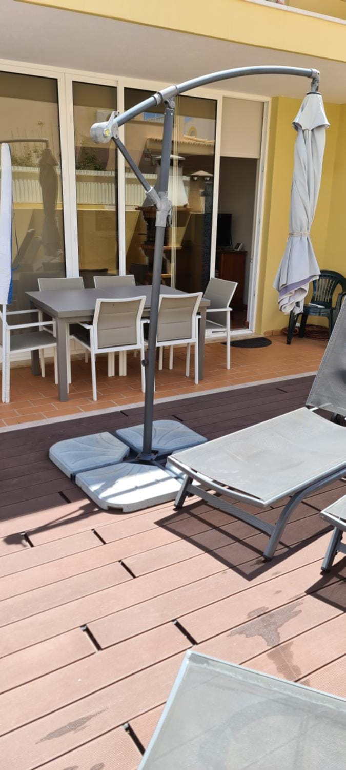 Balcony/Terrace, sunbed