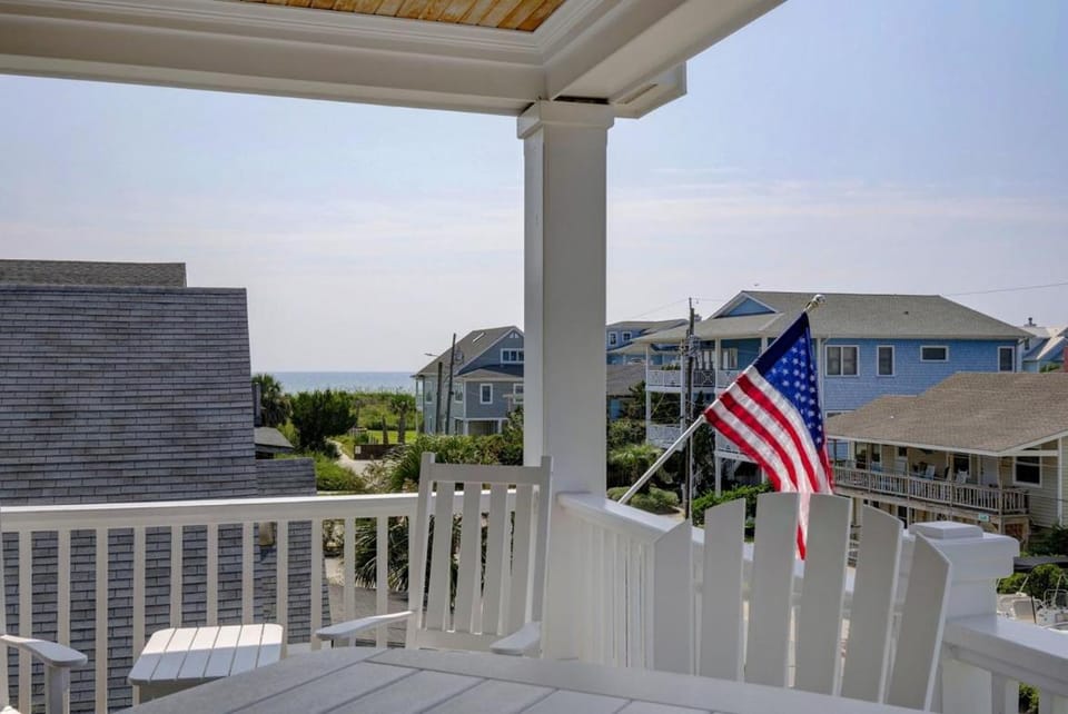 Casa Crane by Bryant Real Estate House in Wrightsville Beach