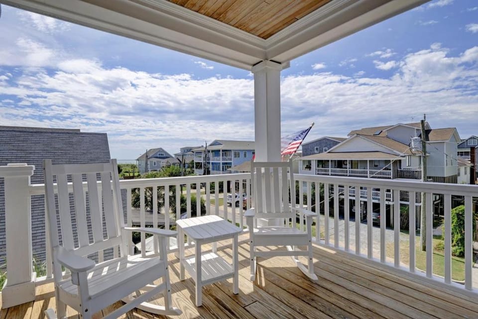 Casa Crane by Bryant Real Estate House in Wrightsville Beach