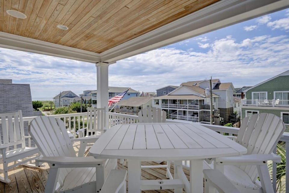 Casa Crane by Bryant Real Estate House in Wrightsville Beach