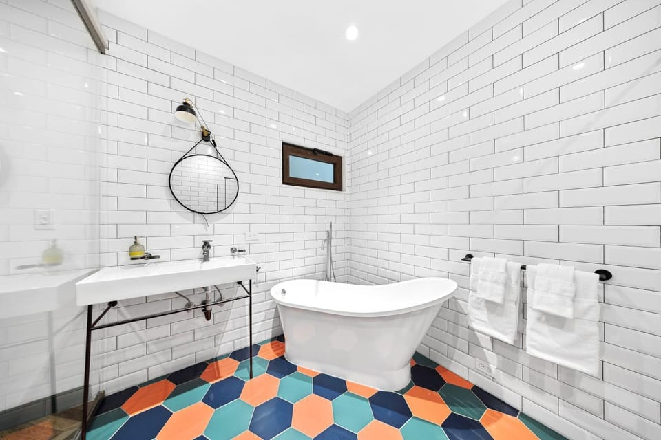 Shower, Bathroom, Bath, towels