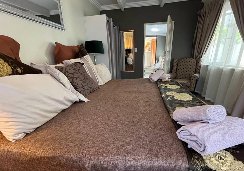 Bed, Photo of the whole room, Bedroom, towels, wardrobe