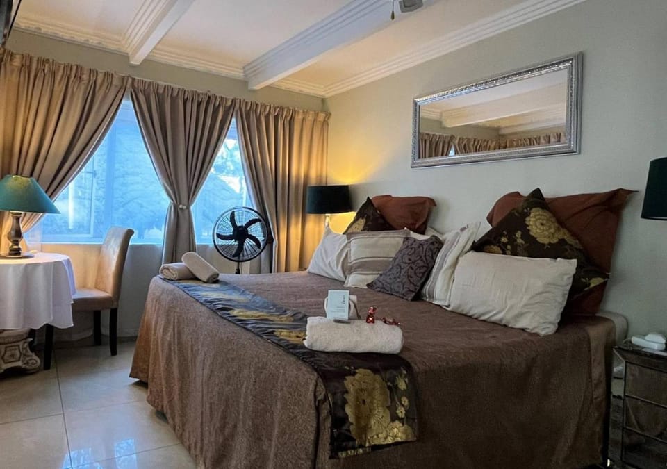 Bed, Photo of the whole room, Bedroom, towels, wardrobe