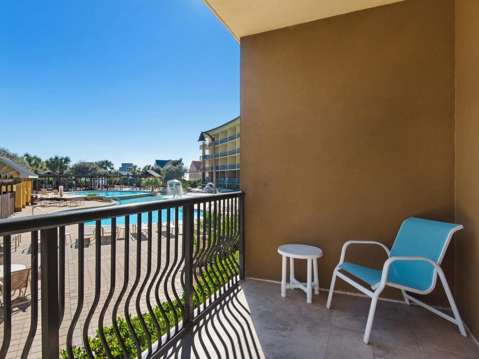 Beach Resort 201 by Newman-Dailey Apartment in Miramar Beach