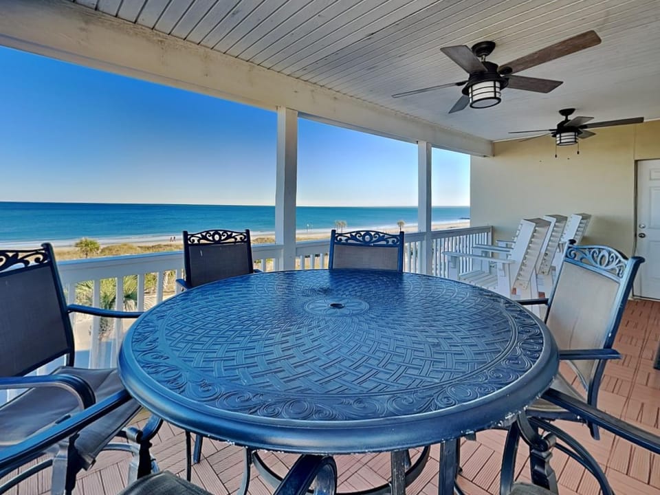 Dolphin Watch 09 by Tybee Vacation Rentals House in Tybee Island