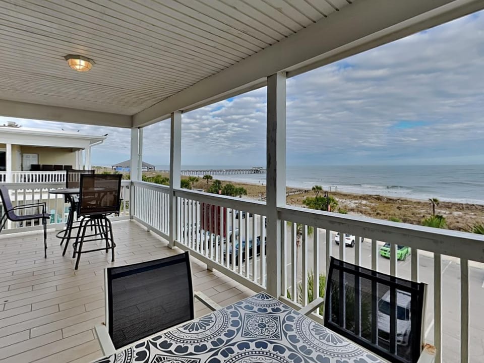 Dolphin Watch 11 by Tybee Vacation Rentals House in Tybee Island