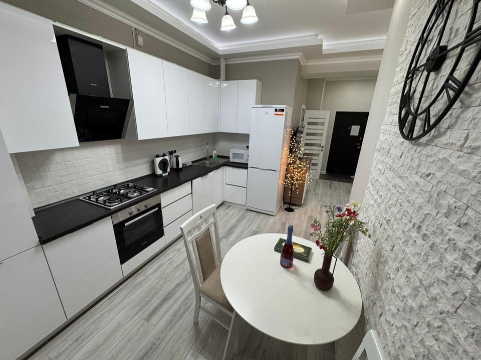New White and Cozy Apartment in Centre, New Buiding Apartment in Chișinău