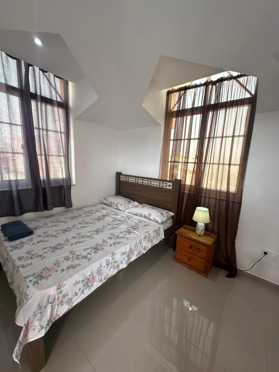 Quarto individual- Casa Mendes Vacation rental in Praia