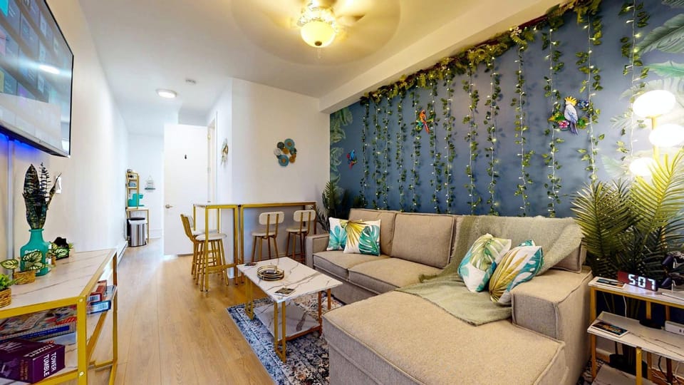 TV and multimedia, Living room, Dining area