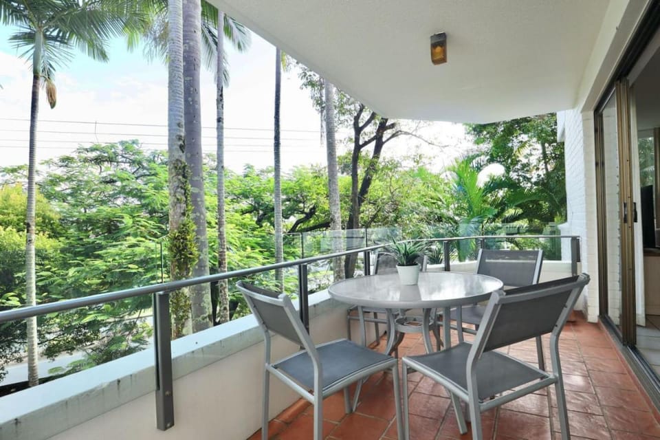 Beach Lovers Dream 2BR Apartment in Noosa Heads