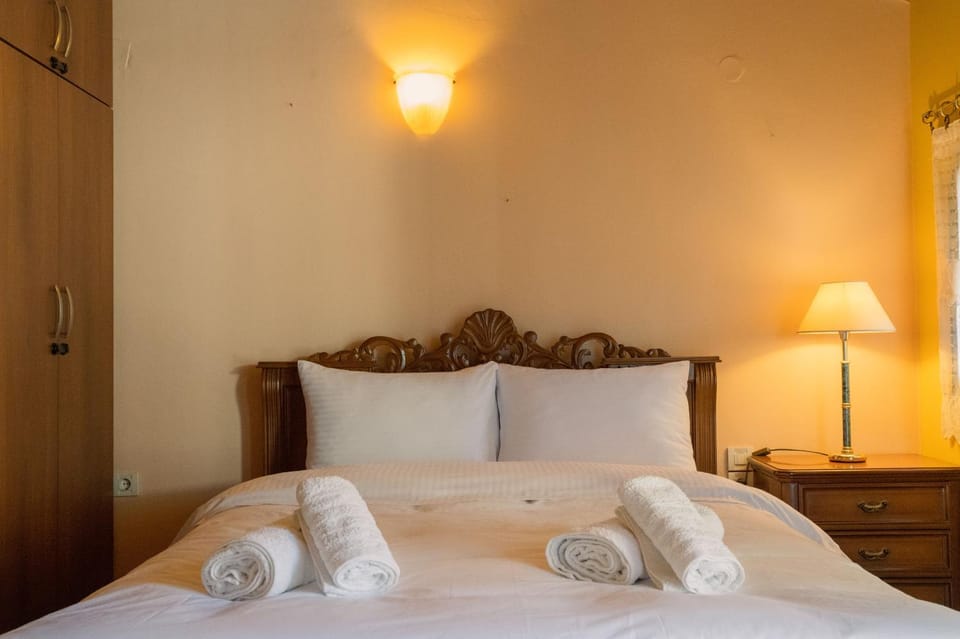 Το Αρχοντικό της Λενιώς Apartment in Peloponnese, Western Greece and the Ionian
