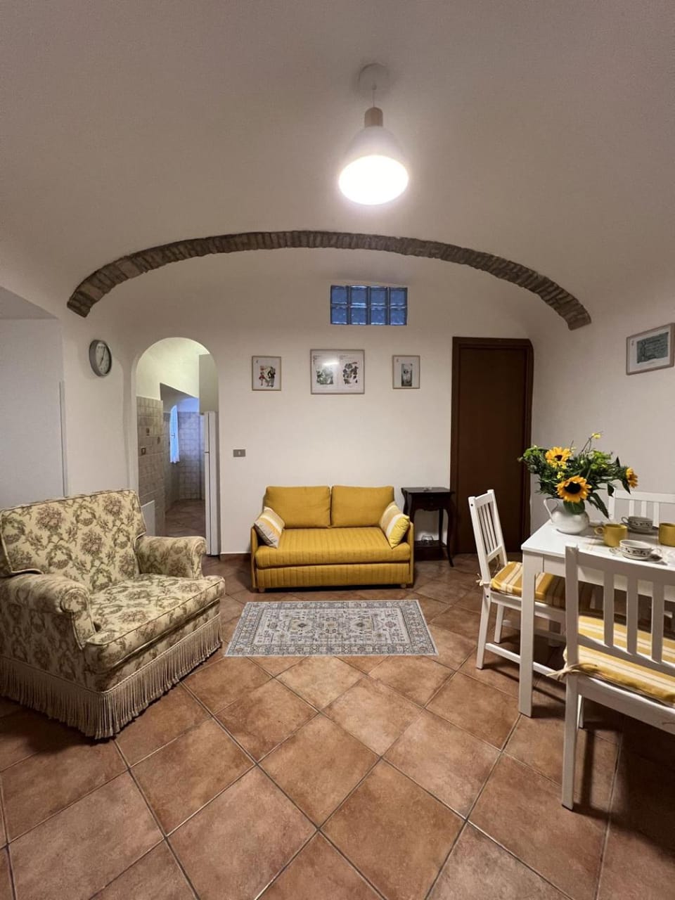 Communal lounge/ TV room, Dining area