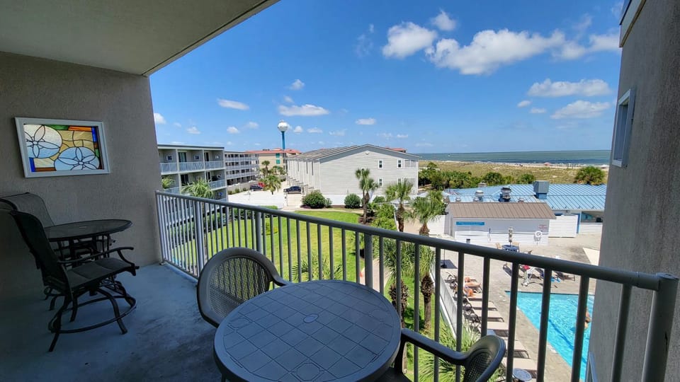 Balcony/Terrace, Pool view, Sea view