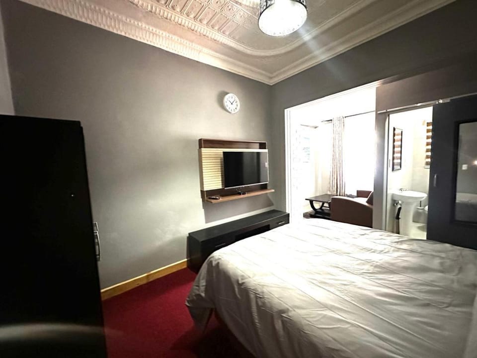 Unit 24, 163 on Bez Apartment in Johannesburg