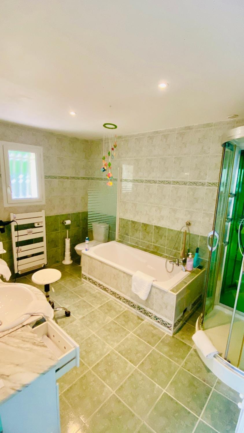 Chambre d hôtes chez l habitant Bed and Breakfast in Occitanie