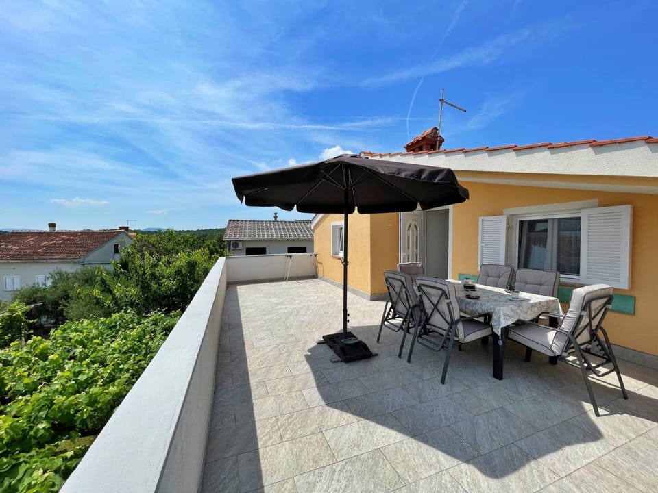 Apartment Mara I. Bed and Breakfast in Primorje-Gorski Kotar County