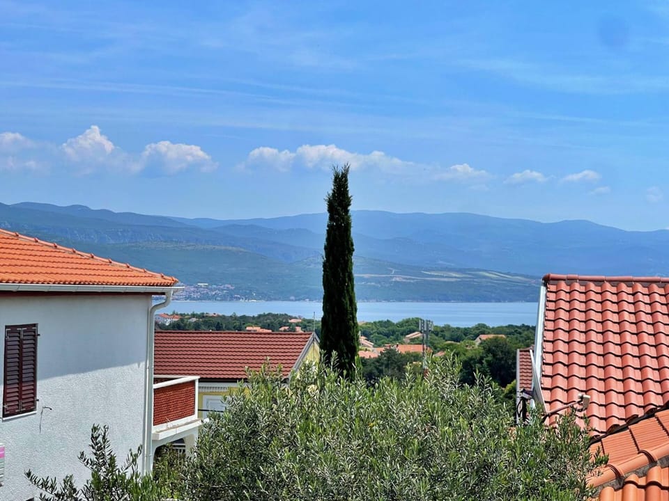 Apartment Mara I. Bed and Breakfast in Primorje-Gorski Kotar County