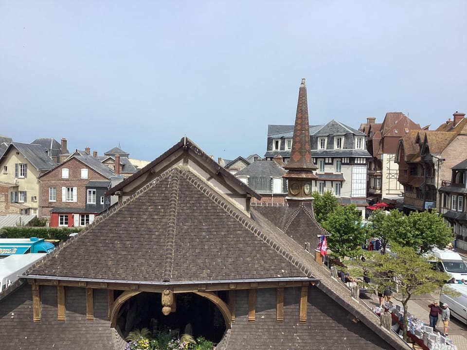 Les Halles centre ville parking en option Apartment in Étretat