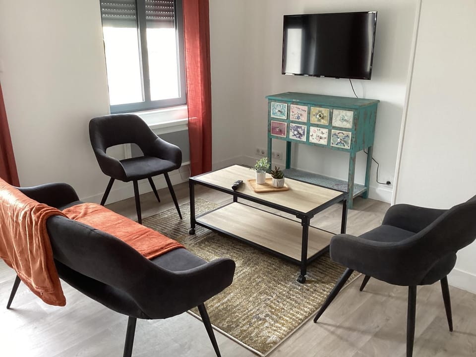 Les Halles centre ville parking en option Apartment in Étretat