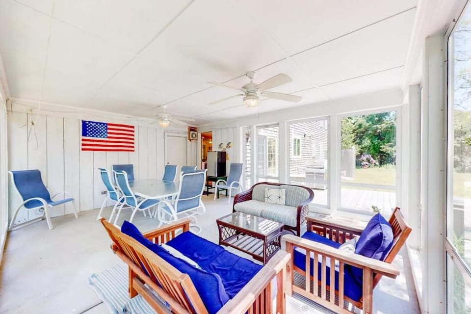 Seashore Splendor House in Eastham