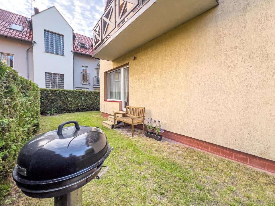 Garden, Balcony/Terrace