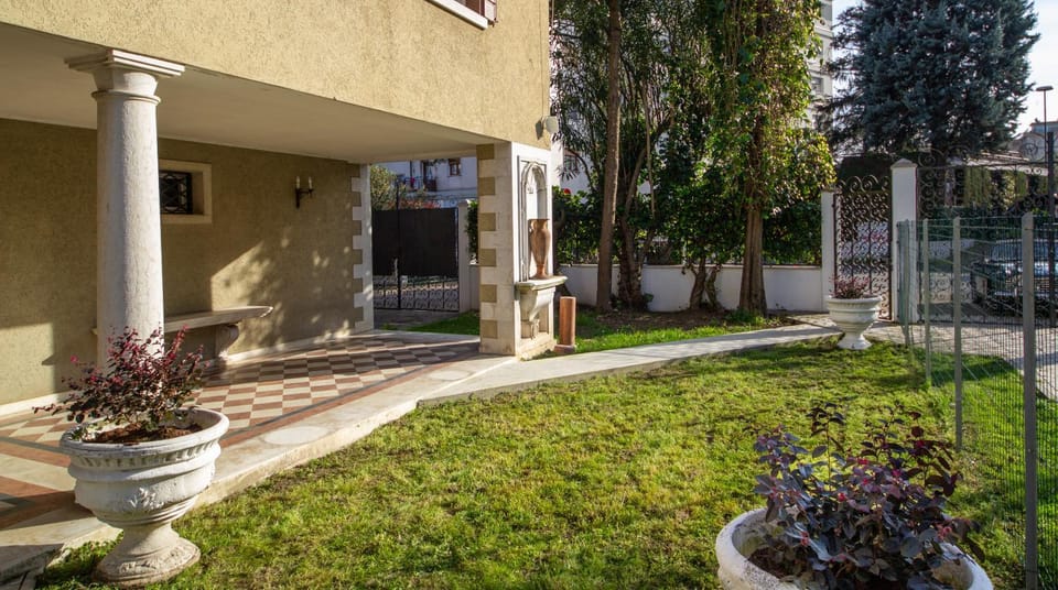 Property building, Garden, Garden view