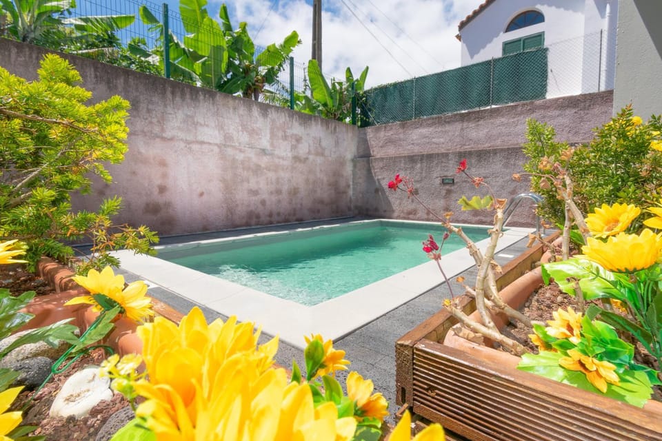 Garden view, Pool view, Swimming pool